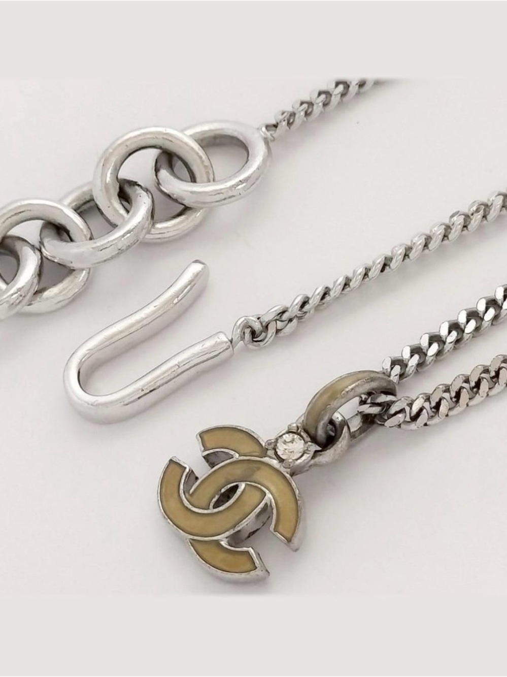 CHANEL Pinwheel Silver Chain Necklace with Cream Enamel CC Pendant